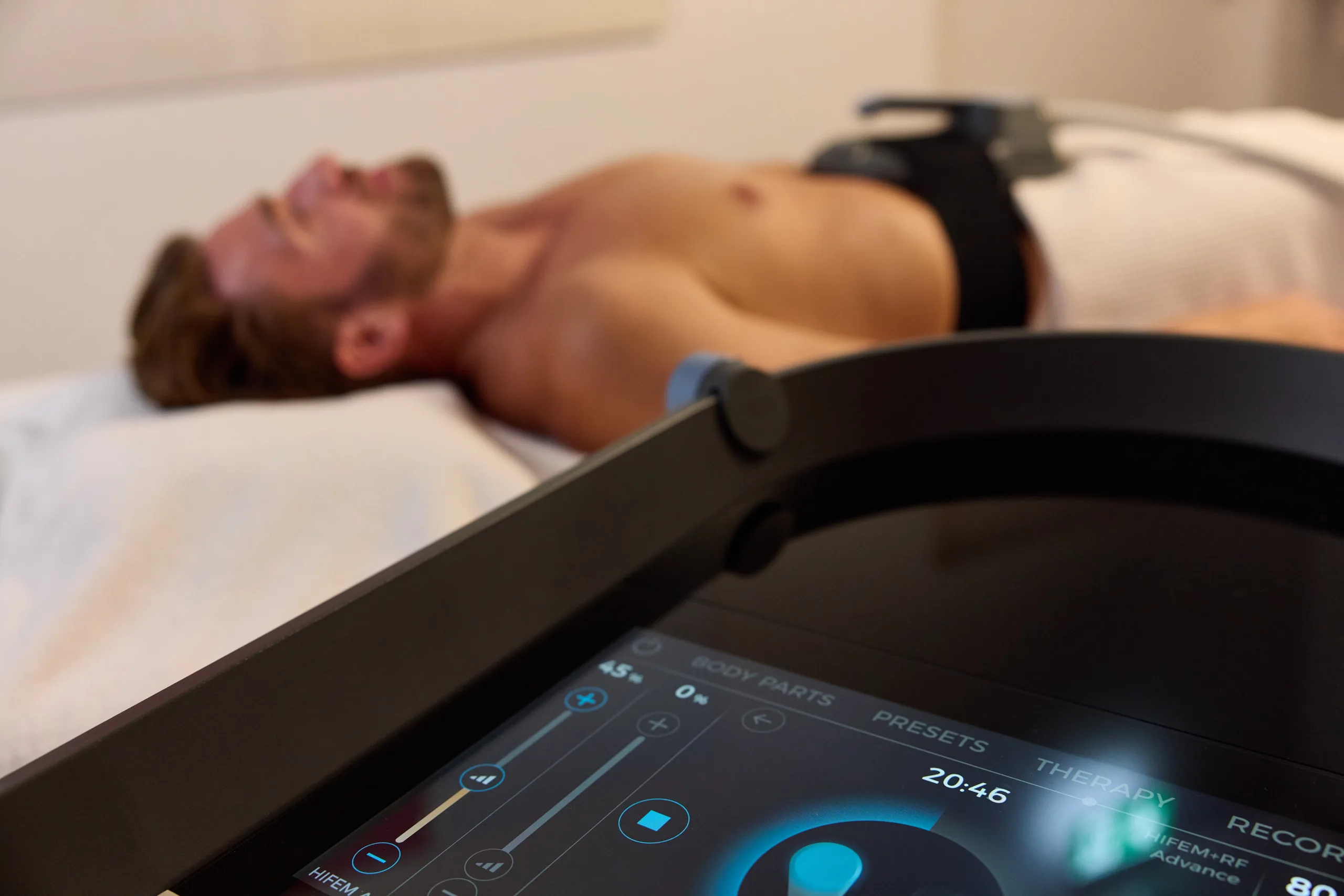 Zabieg EMSCULPT