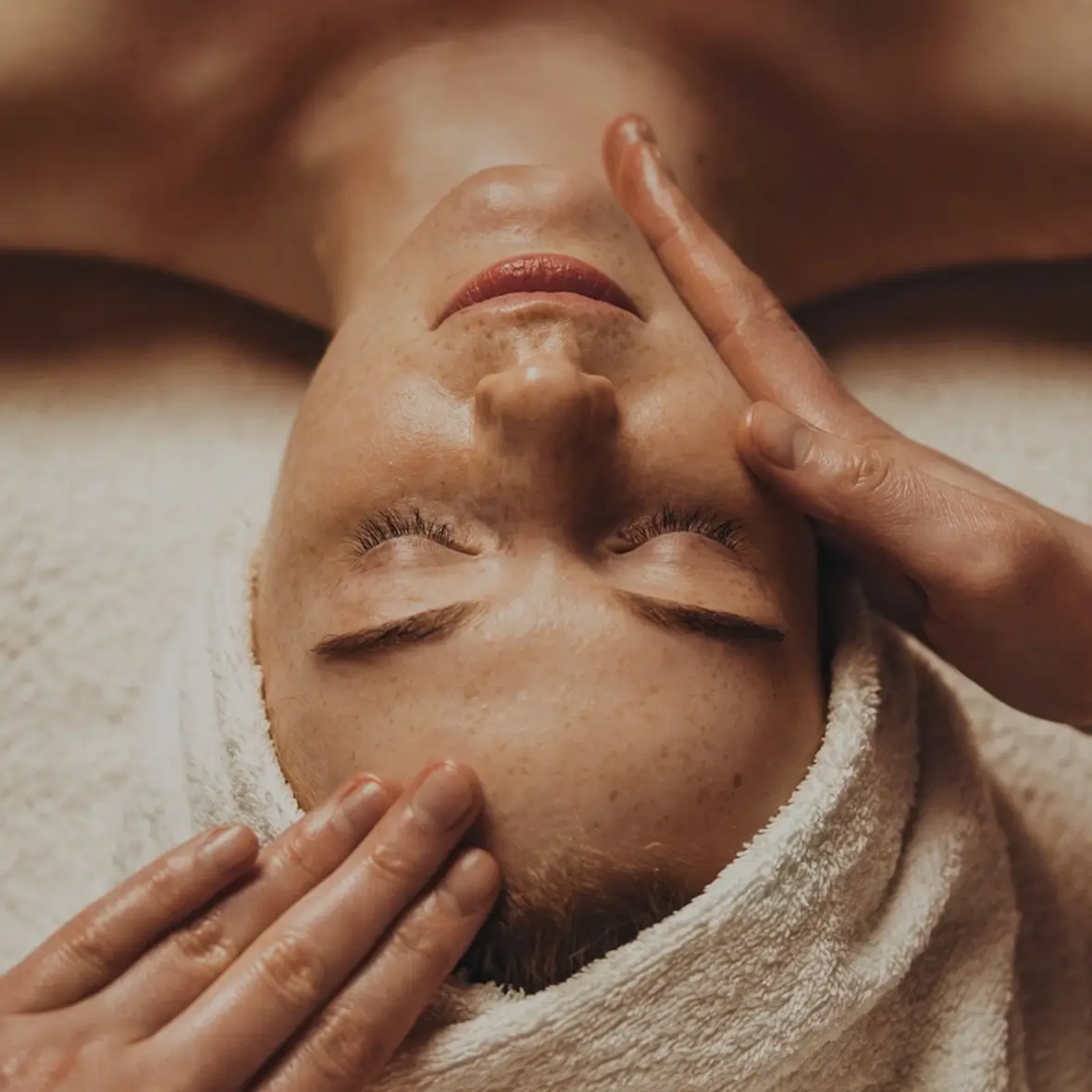 Facemodeling and kinesiotaping